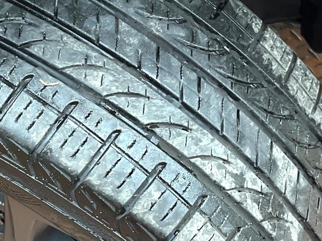 RAV4 ハイブリッドアドベンチャー パノラマルーフ 10型ナビ 全周囲カメラ デジタルインナーミラー パワーバックドア 禁煙車 ブラインドスポットモニター シートベンチレーション ステアリングヒーター 純正19インチアルミ パワーシート(63枚目)