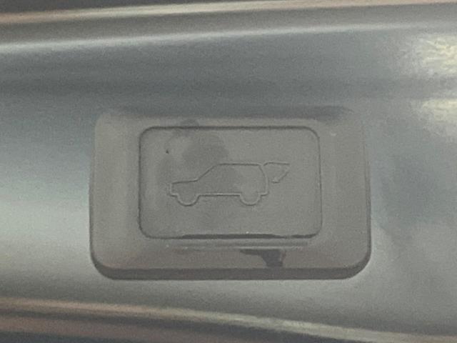 RAV4 ハイブリッドアドベンチャー 禁煙車 パワーバックドア ブラインドスポットモニター シートベンチレーション セーフティセンス ステアリングヒーター 純正19インチアルミ LEDヘッド&フォグ パワーシート(47枚目)