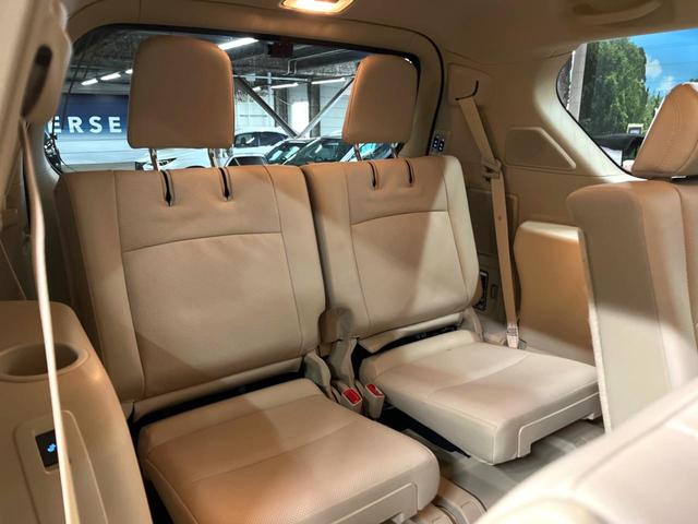 ランドクルーザープラド TX Lパッケージ マットブラックエディション サンルーフ メーカーナビ 全周囲カメラ 7人乗り ブラインドスポットモニター ベージュ内装 禁煙車 シートエアコン セーフティセンス レーダークルーズ クリアランスソナー ルーフレール 純正18アルミ(10枚目)