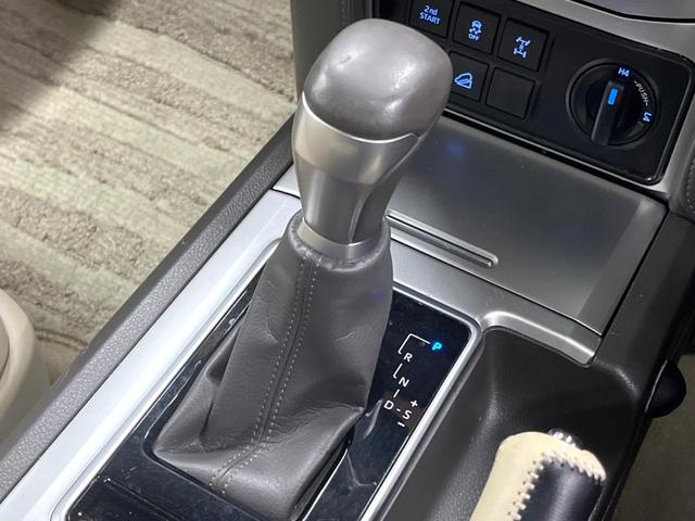 ランドクルーザープラド TX Lパッケージ マットブラックエディション サンルーフ メーカーナビ 全周囲カメラ 7人乗り ブラインドスポットモニター ベージュ内装 禁煙車 シートエアコン セーフティセンス レーダークルーズ クリアランスソナー ルーフレール 純正18アルミ(24枚目)