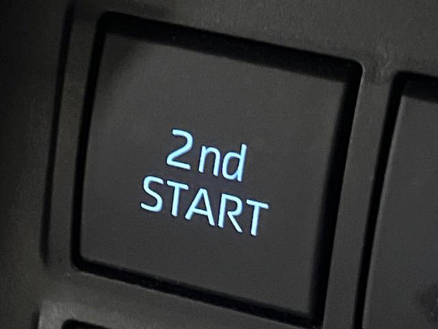 ランドクルーザープラド TX Lパッケージ マットブラックエディション サンルーフ メーカーナビ 全周囲カメラ 7人乗り ブラインドスポットモニター ベージュ内装 禁煙車 シートエアコン セーフティセンス レーダークルーズ クリアランスソナー ルーフレール 純正18アルミ(26枚目)