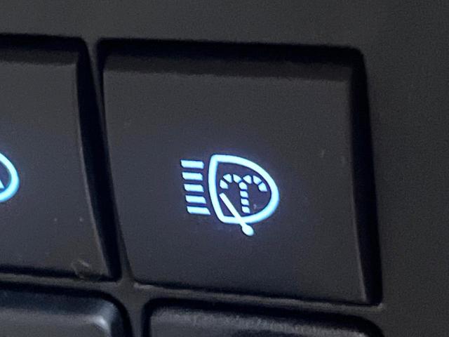 ランドクルーザープラド TX Lパッケージ マットブラックエディション サンルーフ メーカーナビ 全周囲カメラ 7人乗り ブラインドスポットモニター ベージュ内装 禁煙車 シートエアコン セーフティセンス レーダークルーズ クリアランスソナー ルーフレール 純正18アルミ(42枚目)