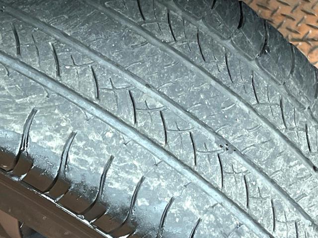 ランドクルーザープラド TX Lパッケージ マットブラックエディション サンルーフ メーカーナビ 全周囲カメラ 7人乗り ブラインドスポットモニター ベージュ内装 禁煙車 シートエアコン セーフティセンス レーダークルーズ クリアランスソナー ルーフレール 純正18アルミ(54枚目)