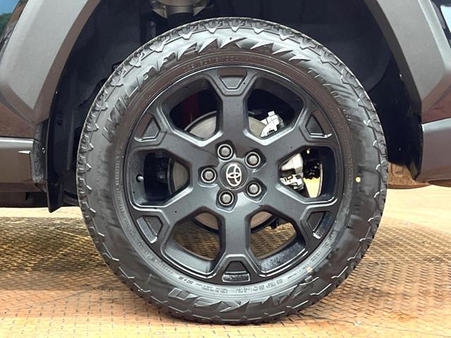 RAV4 ハイブリッドアドベンチャー オフロードパッケージII 10型ナビ 全周囲カメラ デジタルインナーミラー 禁煙車 シートエアコン セーフティセンス レーダークルーズ ブラインドスポットモニター 純正18アルミ LEDヘッド フルセグTV ETC2.0(43枚目)