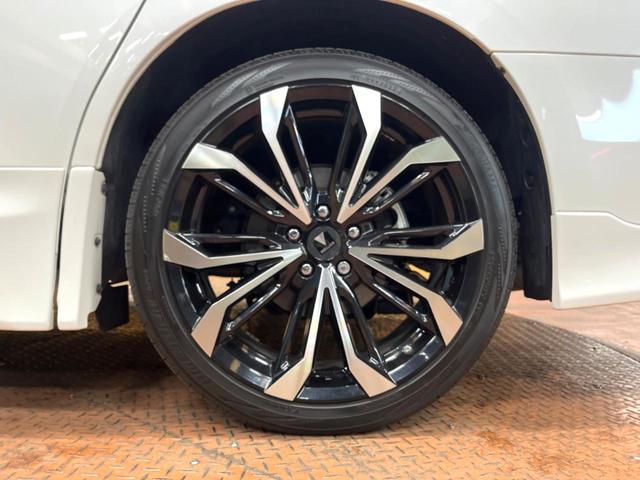 アルファード ２．５Ｓ　Ｃパッケージ　サンルーフ　ＴＲＤエアロ　後席モニター　ＪＢＬサウンド　１０型ナビ　全周囲カメラ　禁煙車　デジタルインナーミラー　両側電動ドア　モデリスタ２０インチアルミ　シートエアコン　ブラインドスポットモニター（29枚目）