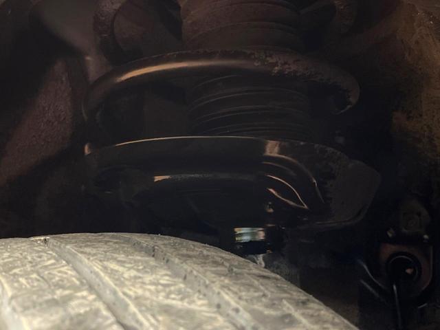 ＲＡＶ４ Ｇ　Ｚパッケージ　モデリスタエアロ　パノラマルーフ　デジタルインナーミラー　９型ナビ　禁煙　バックカメラ　パワーバックドア　ブラインドスポットモニター　セーフティセンス　コーナーセンサー　フルセグＴＶ　純正１９アルミ（20枚目）