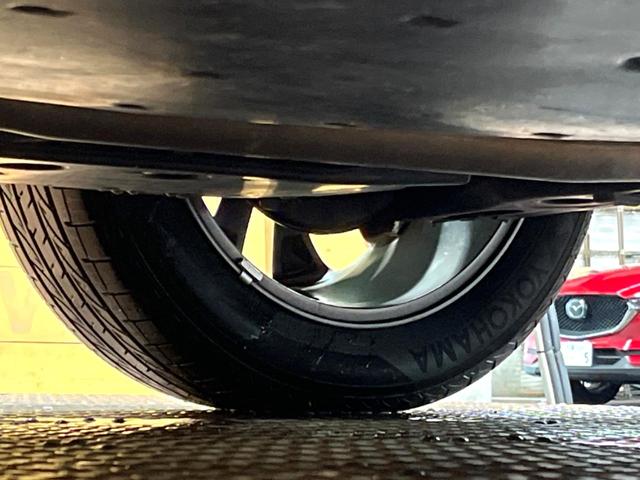 ＲＡＶ４ Ｇ　Ｚパッケージ　モデリスタエアロ　パノラマルーフ　デジタルインナーミラー　９型ナビ　禁煙　バックカメラ　パワーバックドア　ブラインドスポットモニター　セーフティセンス　コーナーセンサー　フルセグＴＶ　純正１９アルミ（27枚目）