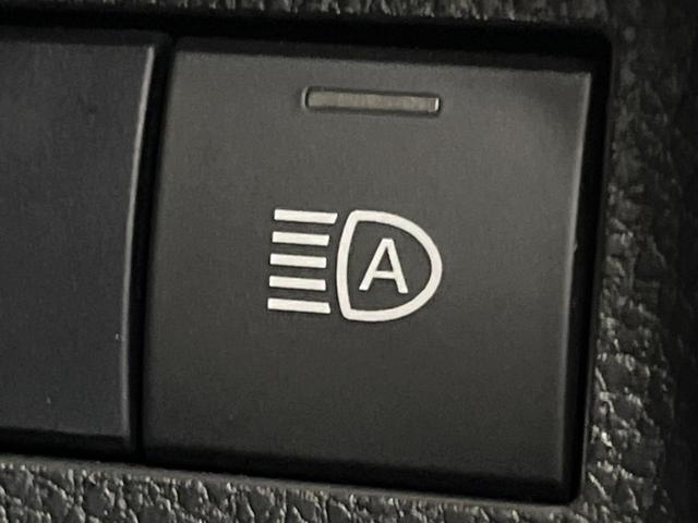 ＲＡＶ４ Ｇ　Ｚパッケージ　モデリスタエアロ　パノラマルーフ　デジタルインナーミラー　９型ナビ　禁煙　バックカメラ　パワーバックドア　ブラインドスポットモニター　セーフティセンス　コーナーセンサー　フルセグＴＶ　純正１９アルミ（40枚目）