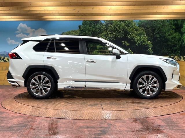 ＲＡＶ４ Ｇ　Ｚパッケージ　モデリスタエアロ　パノラマルーフ　デジタルインナーミラー　９型ナビ　禁煙　バックカメラ　パワーバックドア　ブラインドスポットモニター　セーフティセンス　コーナーセンサー　フルセグＴＶ　純正１９アルミ（65枚目）