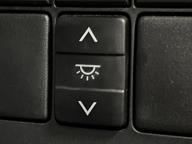 ランドクルーザープラド TX Lパッケージ マットブラックエディション サンルーフ 純正9型ナビ 禁煙車 バックカメラ レーダークルーズ レザーシート 衝突軽減システム 前席シートエアコン コーナーセンサー Bluetooth LEDヘッド ルーフレール ETC(32枚目)