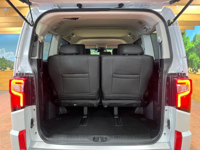 デリカＤ：５ Ｐ　４ＷＤ　ディーゼル（軽油）　両側電動スライドドア　純正１０型ＳＤナビ　全周囲カメラ　１００Ｖ電源　衝突被害軽減システム　レーダークルーズ　禁煙車　電動リアゲート　パワーシート　ドラレコ　スマートキー（52枚目）