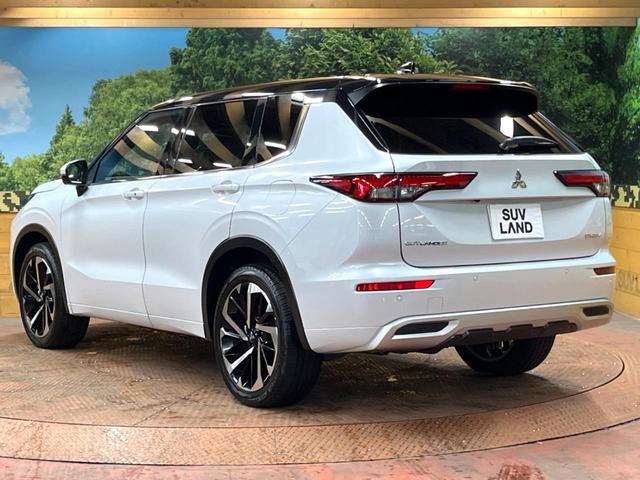 アウトランダーＰＨＥＶ Ｐ　サンルーフ　９型ナビ　全周囲カメラ　ＢＯＳＥ　レーダークルーズ　ブラインドスポットモニター　禁煙車　電動リアゲート　シートヒーター　パワーシート　コーナーセンサー　ＬＥＤヘッド　ＥＴＣ　レーンアシスト（68枚目）