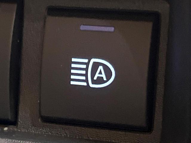 シエンタ Z 10型ナビ 全周囲カメラ 7人乗り 両側電動ドア 禁煙車 セーフティセンス レーダークルーズ ブラインドスポットモニター クリアランスソナー LEDヘッド フルセグTV Bluetooth接続(35枚目)