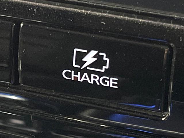 セレナ ｅ－パワー　ハイウェイスターＶ　後席モニター　禁煙車　１０型ナビ　全周囲カメラ　インテリジェントルームミラー　ブラインドスポットモニター　プロパイロット　両側電動ドア　シートヒーター　ステアリングヒーター　純正１５インチアルミ（30枚目）