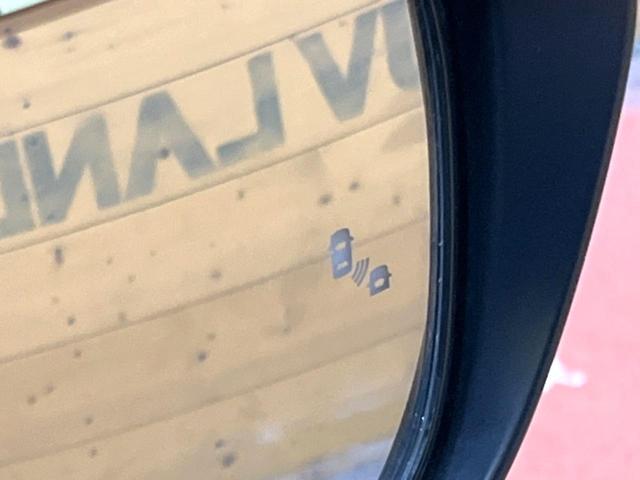 セレナ e-パワー ハイウェイスターV 禁煙車 後席モニター 純正10型ナビ 全周囲カメラ 両側電動ドア デジタルミラー 衝突被害軽減システム コーナーセンサー LEDヘッド ETC 純正OP16インチアルミ オートハイビーム(26枚目)