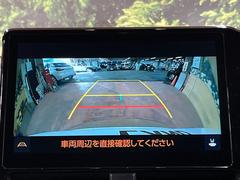 【バックカメラ】駐車時に後方がリアルタイム映像で確認できます。大型商業施設や立体駐車場での駐車時や、夜間のバック時に大活躍！運転スキルに関わらず、今や必須となった装備のひとつです！ 4