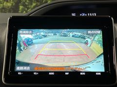 【バックカメラ】駐車時に後方がリアルタイム映像で確認できます。大型商業施設や立体駐車場での駐車時や、夜間のバック時に大活躍！運転スキルに関わらず、今や必須となった装備のひとつです！ 4