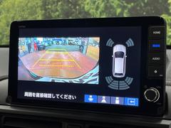 【バックカメラ】駐車時に後方がリアルタイム映像で確認できます。大型商業施設や立体駐車場での駐車時や、夜間のバック時に大活躍！運転スキルに関わらず、今や必須となった装備のひとつです！ 4