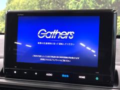 �ڽ��������ʥӡۿ͵��ν����ʥӤ������������ǥ�����ǽ�⽼�¤��Ƥ��ꡢ�£�������������³����Ф������Υ��ޥۤ�ͣУ��ץ쥤�䡼�β��ڤ������ǽ�������α�ž������˳ڤ����ʤ�ޤ����� 3