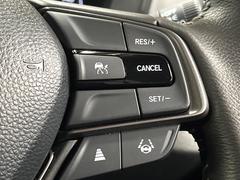 �ڥ����ץƥ��֥��롼������ȥ�����۹�®ƻϩ�Ǥ�Ĺ��Υ���Ԥ��ڤˡ�����ư��®�٤��ݤĥ��롼������ȥ����뤬�����ͷڸ������ƥ��Ϣ�Ȥ��������μ�ξ���Τ��Ƽִ֤��ݤĤ褦��®��Ĵ�ᤷ�Ƥ���ޤ����� 5