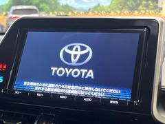 �ڽ��������ʥӡۿ͵��ν����ʥӤ������������ǥ�����ǽ�⽼�¤��Ƥ��ꡢ�£�������������³����Ф������Υ��ޥۤ�ͣУ��ץ쥤�䡼�β��ڤ������ǽ�������α�ž������˳ڤ����ʤ�ޤ����� 4