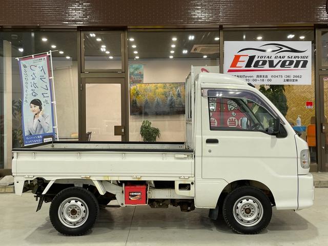 中古車 ダイハツ ハイゼットトラック エアコン パワステ スペシャル 特装車 ハイルーフ ４ｗｄ エアコン パワステ オートマ車 ドアバイザー 荷台マット コインケース 取扱説明書 メンテナンスノート 千葉 株式会社ｅｌｅｖｅｎ Goo 中古車情報