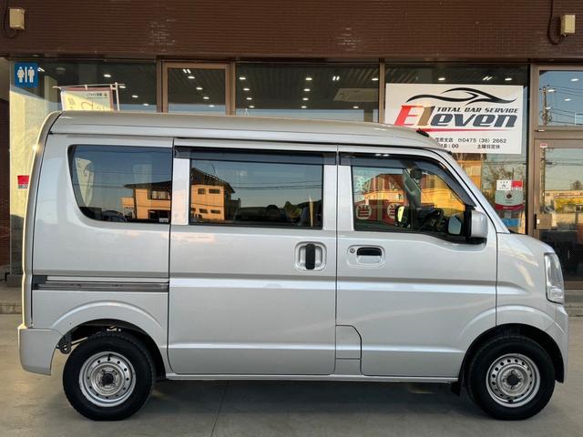 日産 ＮＶ１００クリッパーバン