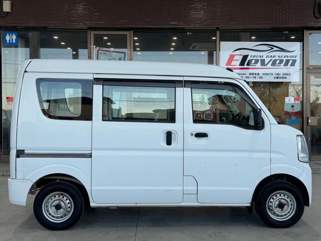 日産 ＮＶ１００クリッパーバン