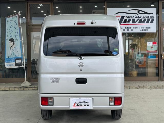 日産 ＮＶ１００クリッパーバン