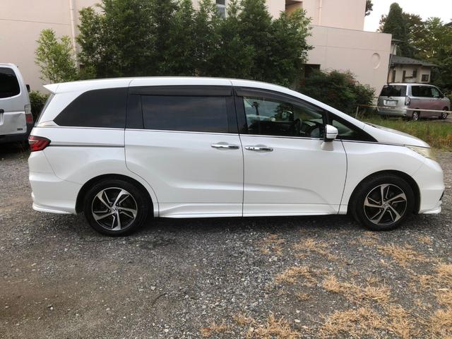 オデッセイ G・エアロパッケージ ナビ CD TV DVD Bluetooth Bカメラ 後席モニター Wエアコン オットマン 両側電動スライドドア(8枚目)