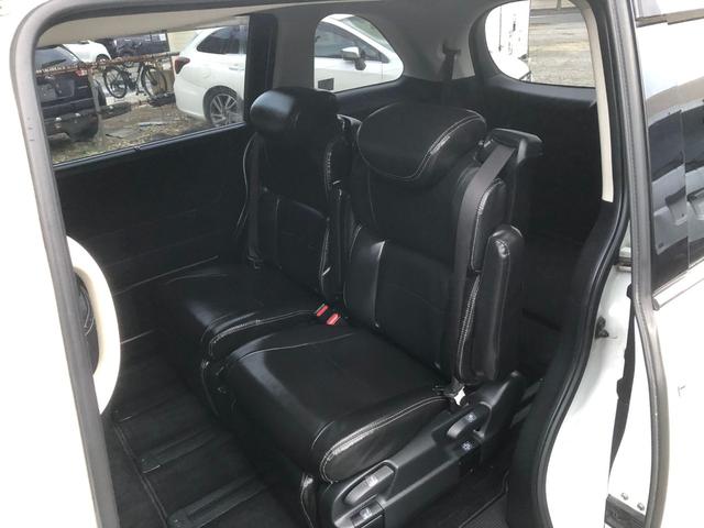 オデッセイ G・エアロパッケージ ナビ CD TV DVD Bluetooth Bカメラ 後席モニター Wエアコン オットマン 両側電動スライドドア(17枚目)