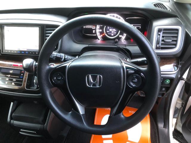 オデッセイ G・エアロパッケージ ナビ CD TV DVD Bluetooth Bカメラ 後席モニター Wエアコン オットマン 両側電動スライドドア(33枚目)