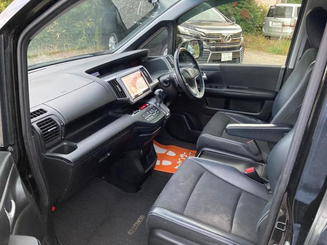 ステップワゴンスパーダ Ｚ　クールスピリット　４ＷＤ　ＥＴＣ　両側電動スライドドア　スマートキー　エンジンスターター（13枚目）