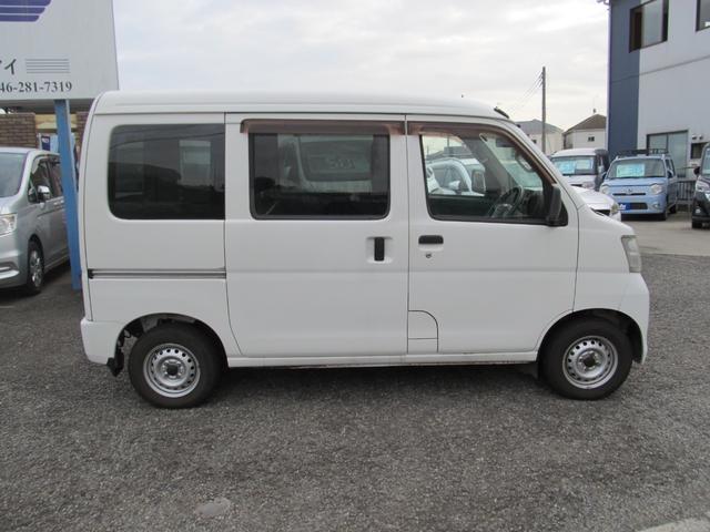 ハイゼットカーゴ ＤＸ　ハイルーフ　エアコン　パワステ　フロントパワーウィンド　ＥＴＣ　４人乗り　ドライブレコーダー　運転席　助手席エアバック（4枚目）