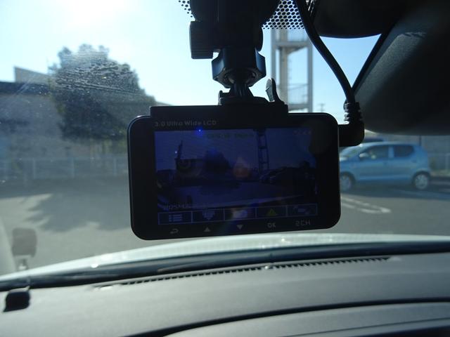 プリウス Ｓセーフティプラス　１年保証　新品ロクサーニ１９ＡＷ　フルエアロ　クルコン　専用シートカバー　クリアランスソナー　レーンアシスト　ドラレコ　新品タイヤ　メモリーナビ　Ｂカメラ　ＤＶＤ再生　ＣＤ録音　ブルートゥース　ＥＴＣ（16枚目）