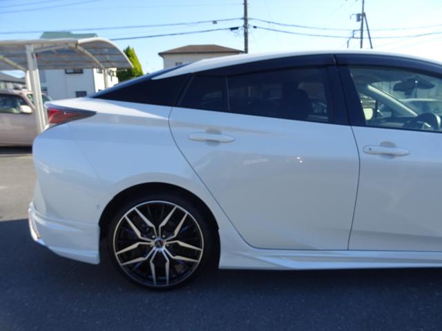 プリウス Ｓセーフティプラス　１年保証　新品ロクサーニ１９ＡＷ　フルエアロ　クルコン　専用シートカバー　クリアランスソナー　レーンアシスト　ドラレコ　新品タイヤ　メモリーナビ　Ｂカメラ　ＤＶＤ再生　ＣＤ録音　ブルートゥース　ＥＴＣ（21枚目）