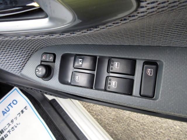 ステラ カスタムＲ　修復歴無し　メモリーナビ（テレビ・ＣＤ・ラジオ）　スマートキー　ＬＥＤオートライト　フォグライト　純正アルミホイール　純正エアロ　タイミングチェーン　電動格納ミラー　オートエアコン　パワーウインドウ（40枚目）