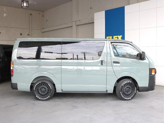 ハイエースバン ロングスーパーＧＬ　Ｒｅ　Ｃｌａｓｓｉｃ　アルパインＢＩＧ－Ｘ　ＥＴＣ２．０　１２．８型フリップダウンモニター　ＧＹナスカータイヤ　ＮＣ１・１６インチＡＷ　インテリアパネル　ベッドキット　シートカバー　ＬＥＤテールランプ（19枚目）