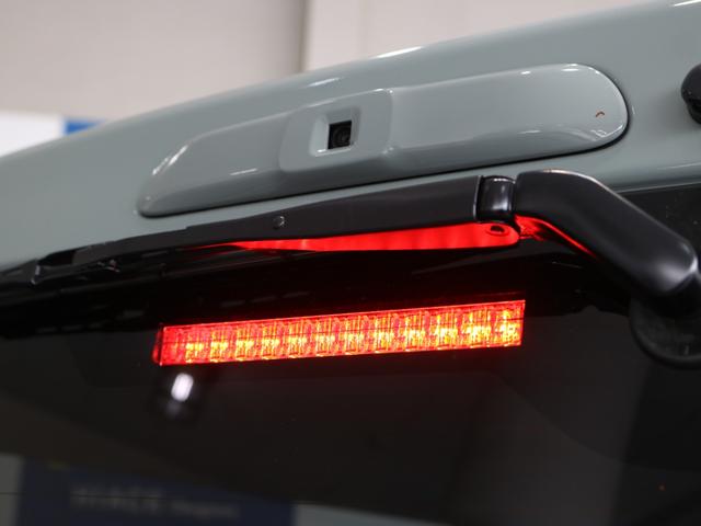 ハイエースバン ロングスーパーＧＬ　Ｒｅ　Ｃｌａｓｓｉｃ　アルパインＢＩＧ－Ｘ　ＥＴＣ２．０　１２．８型フリップダウンモニター　ＧＹナスカータイヤ　ＮＣ１・１６インチＡＷ　インテリアパネル　ベッドキット　シートカバー　ＬＥＤテールランプ（36枚目）