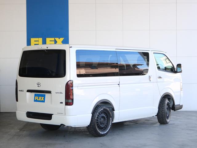 ハイエースバン ロングスーパーＧＬ　ダークプライムＳ　カロッツェリア７インチナビ　ＥＴＣ２．０　Ｔフォースフロントスポイラー　オープンカントリー　ＮＣ１・１６インチ　アルティメットテール　ベッドキット　デジタルインナーミラー　パノラミックビューモニター（39枚目）