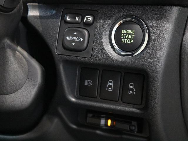 ハイエースバン ロングスーパーＧＬ　アースカラーパッケージ　ブラックエディション　カロッツェリア７インチナビ　ＥＴＣ２．０　シートカバー　ナスカータイヤ　Ｐａｗ１６インチ　アルティメットテール黒　インテリアパネル　デジタルインナーミラー（8枚目）