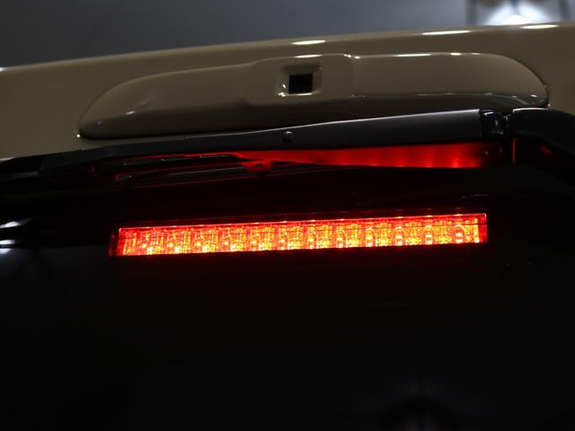 ハイエースバン ロングスーパーＧＬ　アースカラーパッケージ　ブラックエディション　カロッツェリア７インチナビ　ＥＴＣ２．０　シートカバー　ナスカータイヤ　Ｐａｗ１６インチ　アルティメットテール黒　インテリアパネル　デジタルインナーミラー（36枚目）