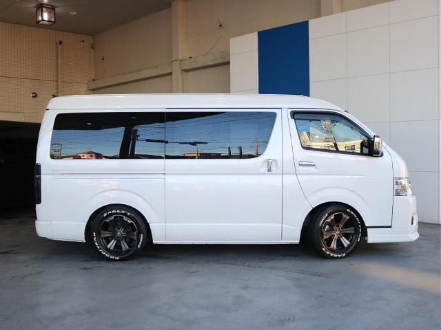 ハイエースワゴン ＧＬ　アルパインＢＩＧ－Ｘ　ＥＴＣ　フロントスポイラー　ナスカータイヤ　バルベロアーバン１７インチＡＷ　１２．８フリップダウンモニター　シートカバー　フロントスポイラー　ルーフスピーカー　インテリアパネル（19枚目）