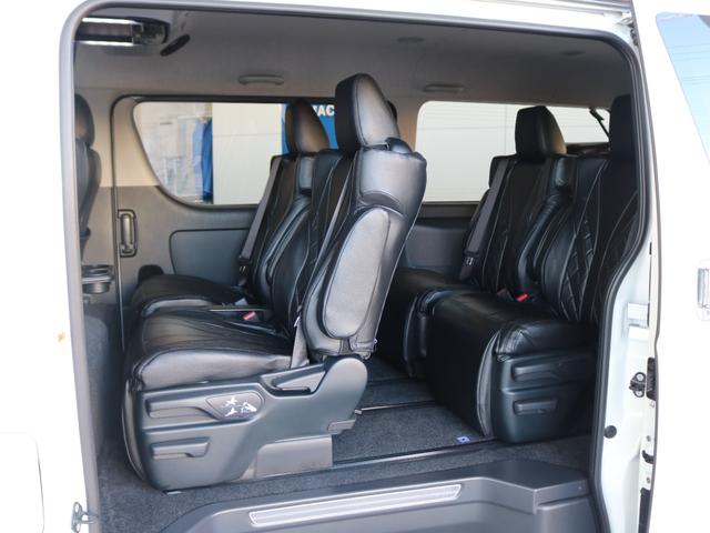 ハイエースワゴン ＧＬ　アルパインＢＩＧ－Ｘ　ＥＴＣ　フロントスポイラー　ナスカータイヤ　バルベロアーバン１７インチＡＷ　１２．８フリップダウンモニター　シートカバー　フロントスポイラー　ルーフスピーカー　インテリアパネル（26枚目）
