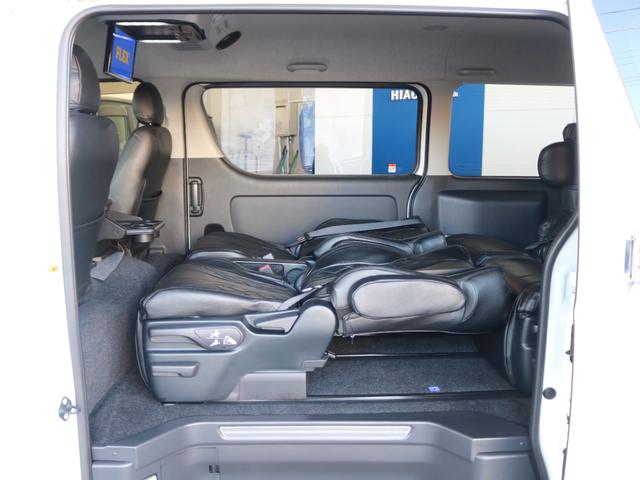 ハイエースワゴン ＧＬ　アルパインＢＩＧ－Ｘ　ＥＴＣ　フロントスポイラー　ナスカータイヤ　バルベロアーバン１７インチＡＷ　１２．８フリップダウンモニター　シートカバー　フロントスポイラー　ルーフスピーカー　インテリアパネル（28枚目）