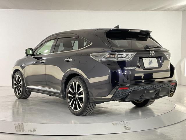 ハリアー エレガンス　ＧＲスポーツ　ムーンルーフ／セーフティセンスＰ（衝突軽減／車線逸脱警報／ＡＴハイビーム／レーダークルコン）／ＬＥＤヘッド／ＧＲ専用エアロバンパー・ＡＷ・キャリパー／Ｐシート／純正ＳＤナビ／ＥＴＣ（8枚目）