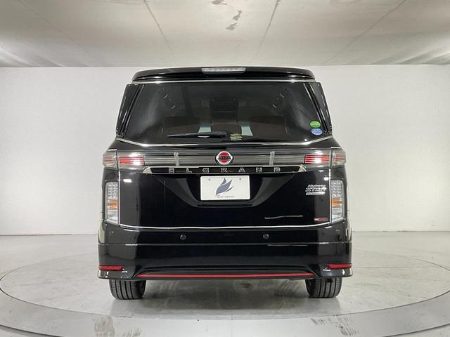 エルグランド 250ハイウェイスターSジェットブラックアバンクロム 3列7人乗/エマージェンシーブレーキ/車線逸脱防止支援・警報/インテリジェントクルコン/両側電動スライド・電動Bドア/タン革シート/コネクトナビ・Rエンターテインメントシステム/アラビュー/ETC(7枚目)