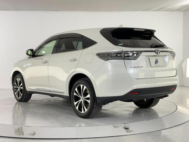 ハリアー プレミアム アドバンスドパッケージ スタイルモーヴ ムーンルーフ/レーダークルコン/レーンディパーチャーアラート/プリクラッシュセーフティ/電動バックドア/LEDヘッド/純正SDナビ/パノラミックビュー/JBLサウンド/専用シート/快適温熱シート(7枚目)