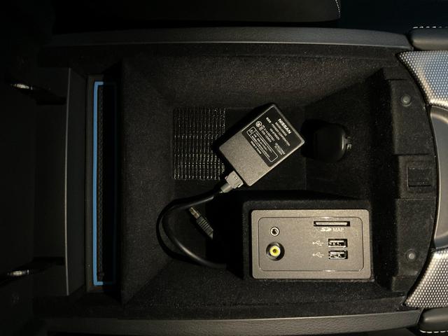 スカイライン 200GT-tタイプSP サンルーフ/黒革/アラウンドビュー/衝突軽減/追従クルコン/車線逸脱防止支援/後側方検知/後側方衝突防止/LEDヘッドランプ/ハイビームアシスト/前席シートヒーター/前席パワーシート/ナビ/ドラレコ(10枚目)