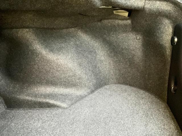 スカイライン 200GT-tタイプSP サンルーフ/黒革/アラウンドビュー/衝突軽減/追従クルコン/車線逸脱防止支援/後側方検知/後側方衝突防止/LEDヘッドランプ/ハイビームアシスト/前席シートヒーター/前席パワーシート/ナビ/ドラレコ(64枚目)